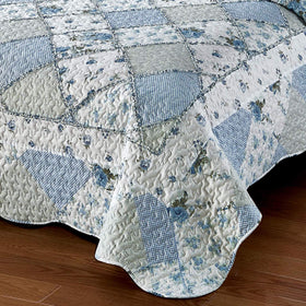 VIVILINEN fabric close-up; soft polyester texture and easy care.