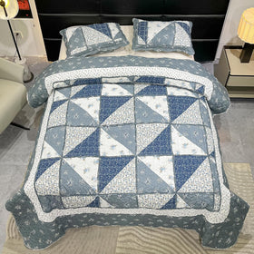 VIVILINEN grey patchwork quilt captures vintage washed aesthetic with cozy texture