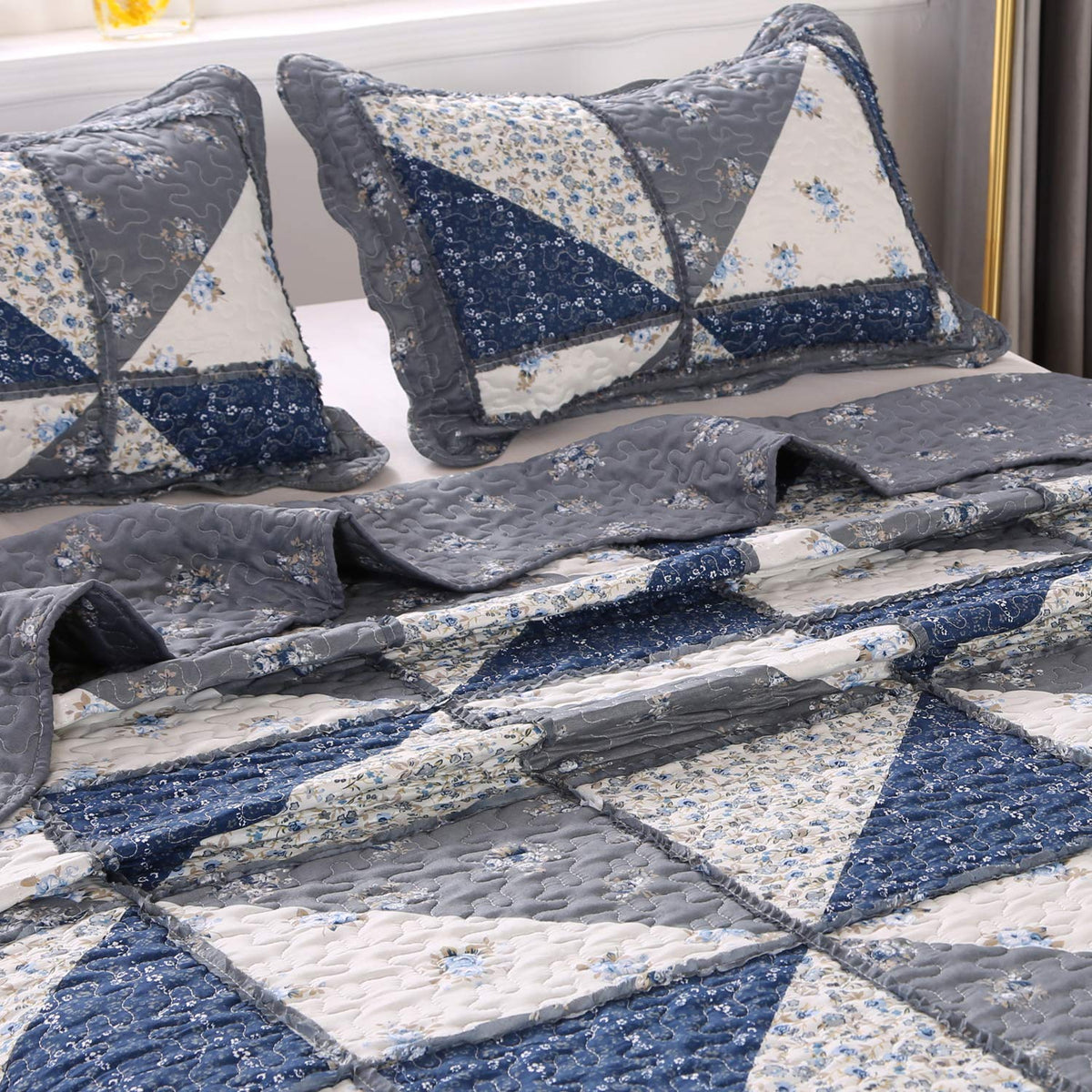 VIVILINEN machine washable quilt simplifies care with low tumble-dry