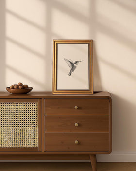 VIYYIEA gift-ready hummingbird art suitable for special occasions