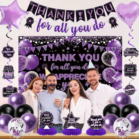 Vlipoeasn full decoration kit showcases a ready to party scene.