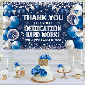Vlipoeasn honeycomb centerpieces create eye-catching table accents.