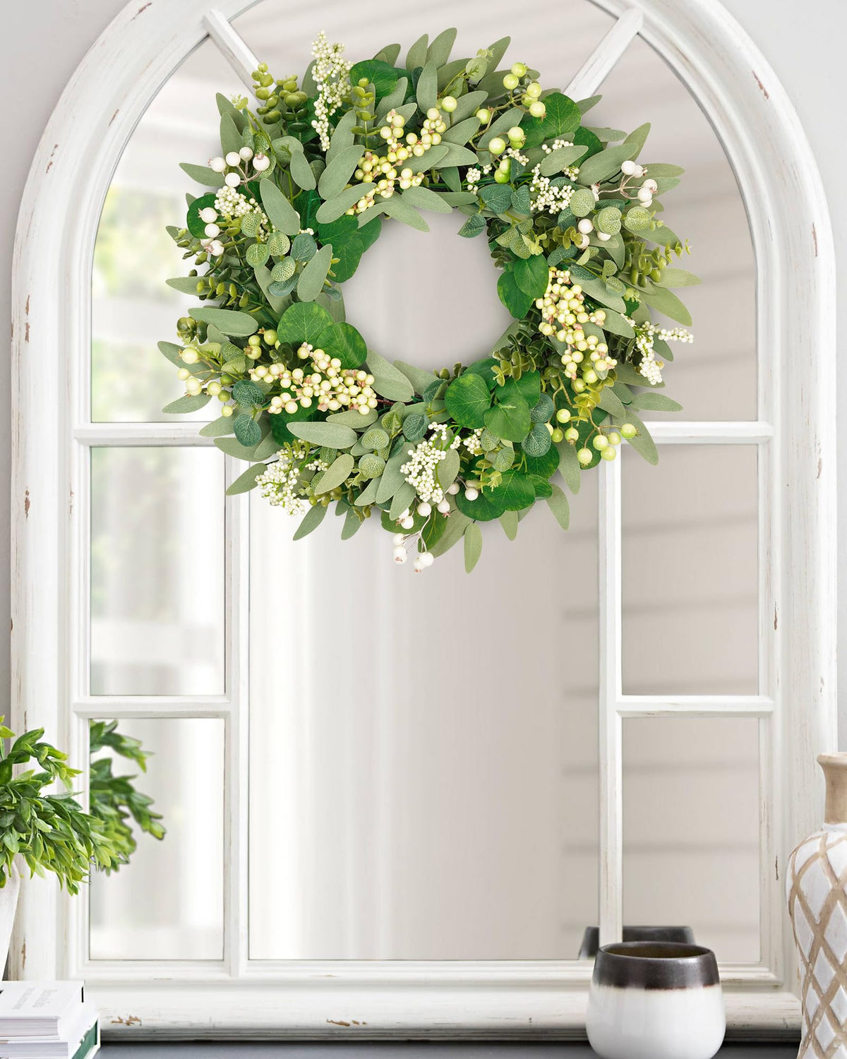 Vlorart wreath arrives boxed securely for safe delivery.