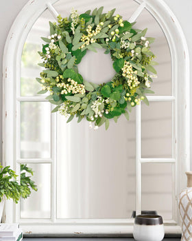 Vlorart wreath arrives boxed securely for safe delivery.
