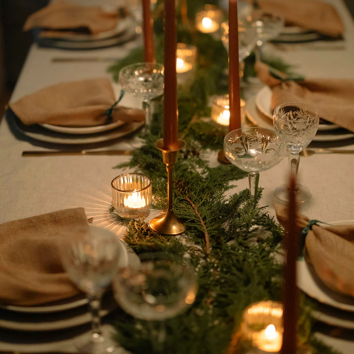 VOHO ribbed clear tealight holder adds texture to romantic centerpieces.