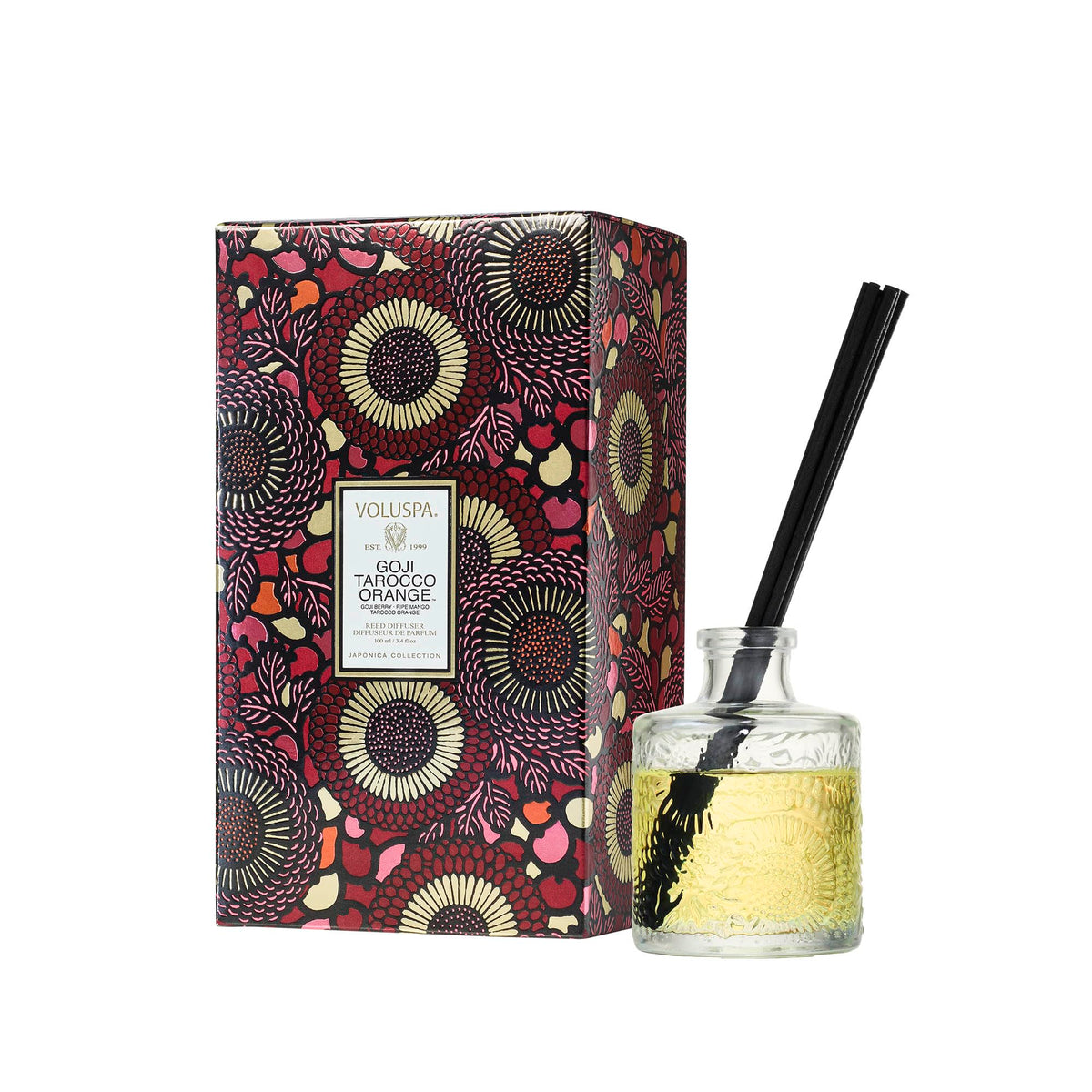 Voluspa Goji Tarocco Orange diffuser bottle delivers a luxurious citrus aroma to your living room.