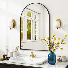 VooBang arched mirror showcases light and shadow for a welcoming room feel.