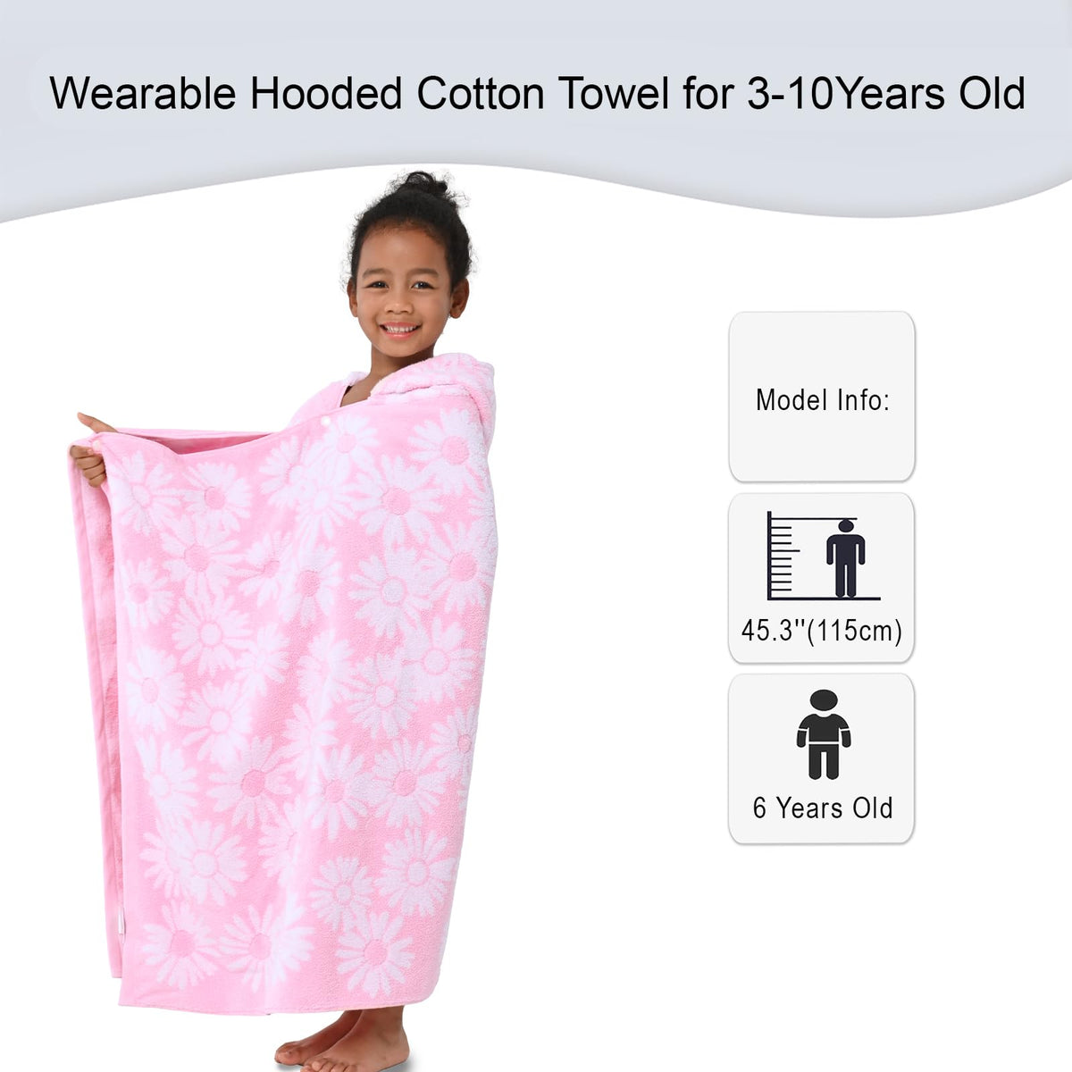 VOOVA & MOVAS jacquard pattern towel adds cute detail for swimming days.