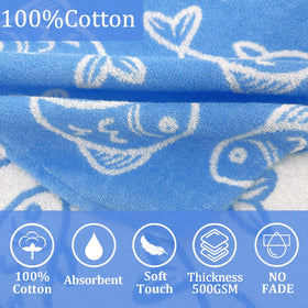 VOOVA & MOVAS oversized 21x21 towel for toddlers at the pool and beach