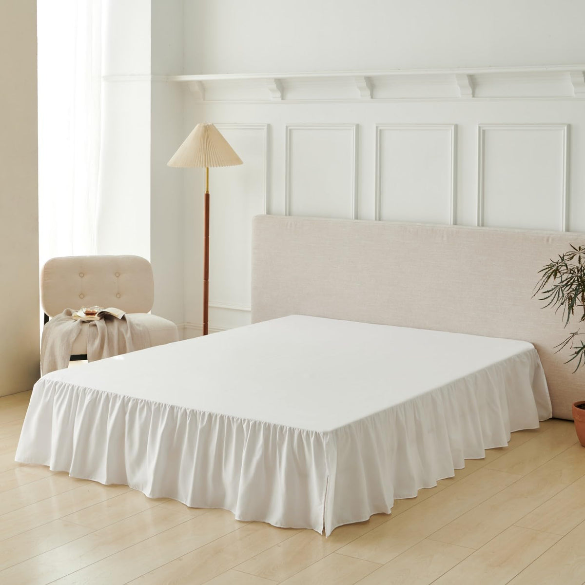 VTNXUN queen bed skirt with 14-inch drop drapes neatly over the bed