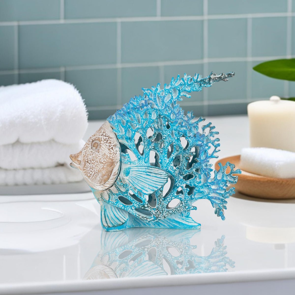 VVGIFTS angelfish sculpture showcases undersea detail for nautical room accents.