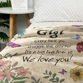 VZITSQS Gigi gift idea blanket, a soft, comforting keepsake.