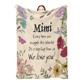 VZITSQS Mimi blanket 50x60 folded, inviting warm, comforting moments.