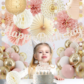 Vztipki circle dots garland creates playful backdrop patterns.