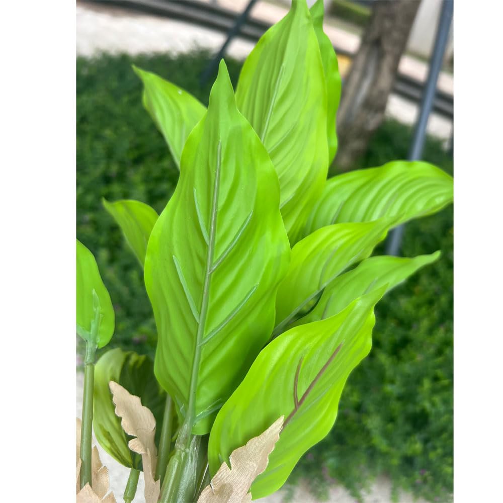 WAIFOMEI maintenance-free design reduces upkeep while keeping greenery vivid.