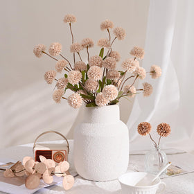 Waipfaru 18-inch stems for flexible DIY arrangements.