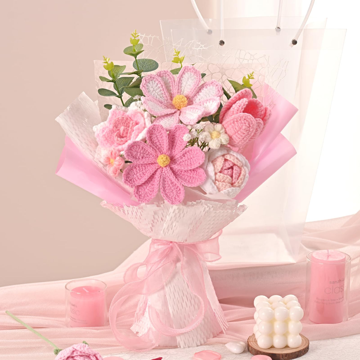 Waipfaru bouquet in vase; elegant display for living rooms.