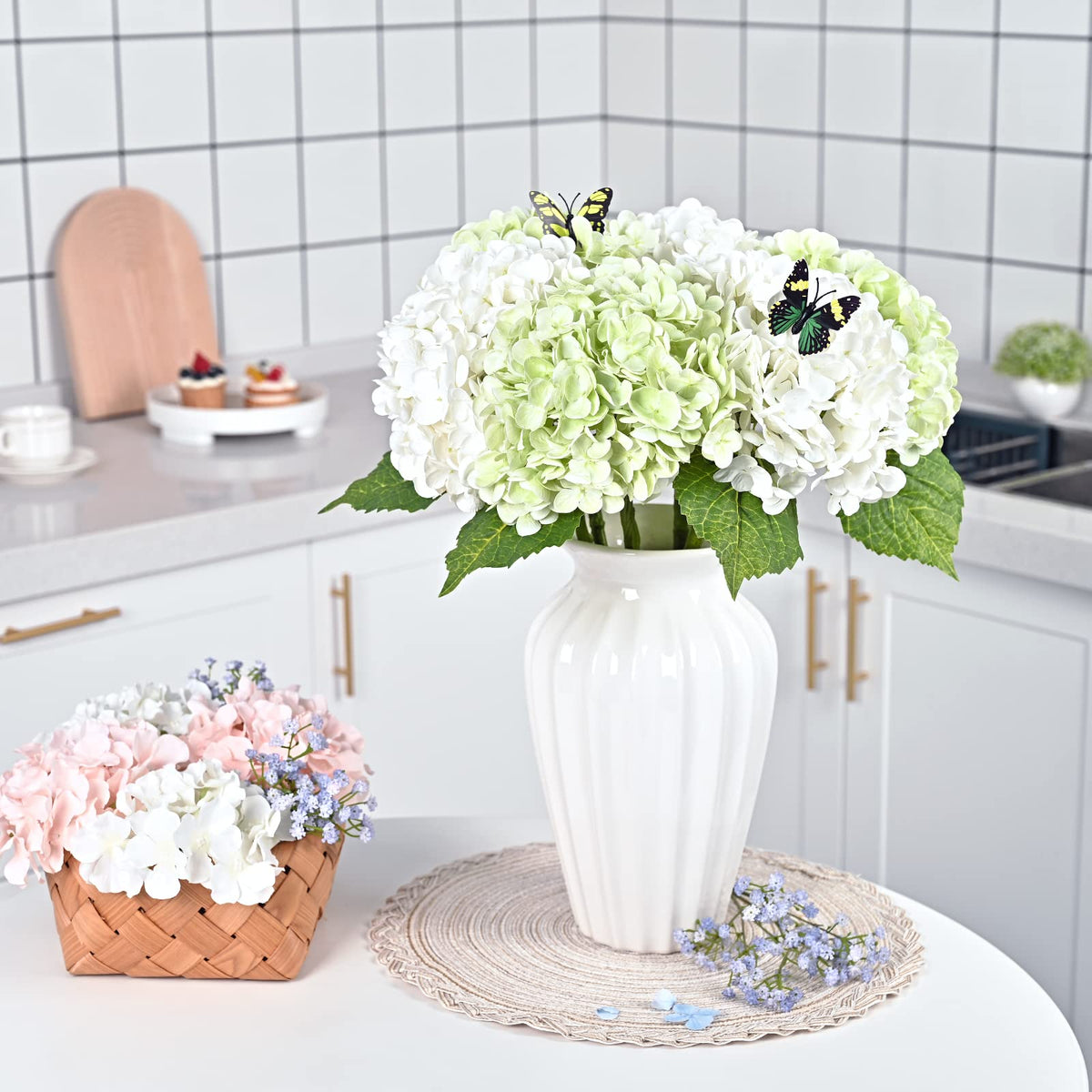 Waipfaru DIY hydrangea arrangement ideal for personalized gifts and crafts.