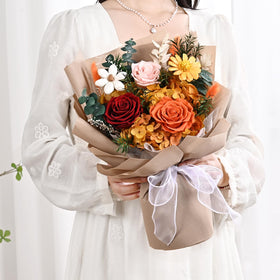 Waipfaru Durty Yellow preserved bouquet in gift box display, ready to gift.