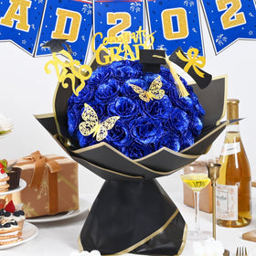 Waipfaru graduation signage set provides reusable celebrating banners.