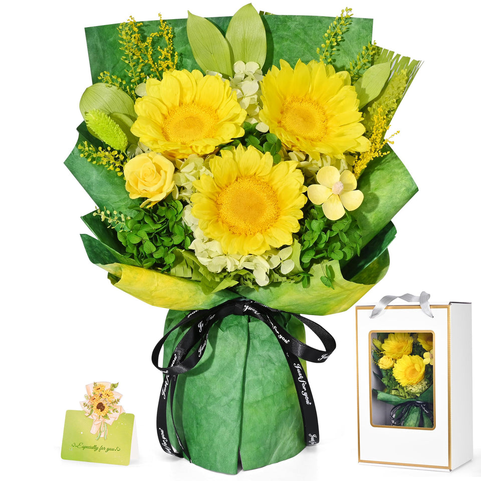 Waipfaru preserved flowers delivery box ready for gifting and display.
