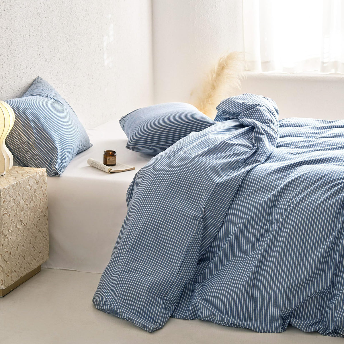 Wake In Cloud duvet cover zipper offers easy on and off access