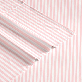 Wake In Cloud easy-care bedding is machine washable and quick to dry.