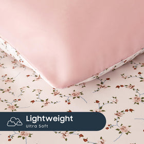 Wake In Cloud twin XL pillowcases included for accurate fit and convenience.