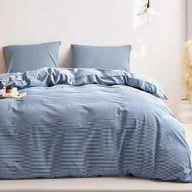 Wake In Cloud washed cotton texture bedding feels soft and durable for daily use