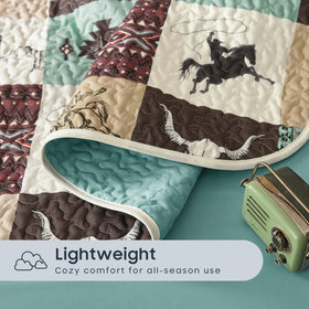 Wake In Cloud Easy-care quilt is machine washable for busy homes.