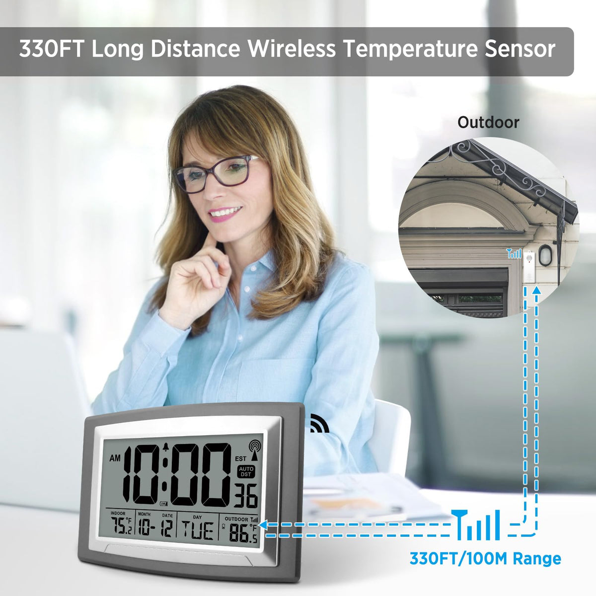 WallarGe clock supports 12/24 hour formats and four time zones.