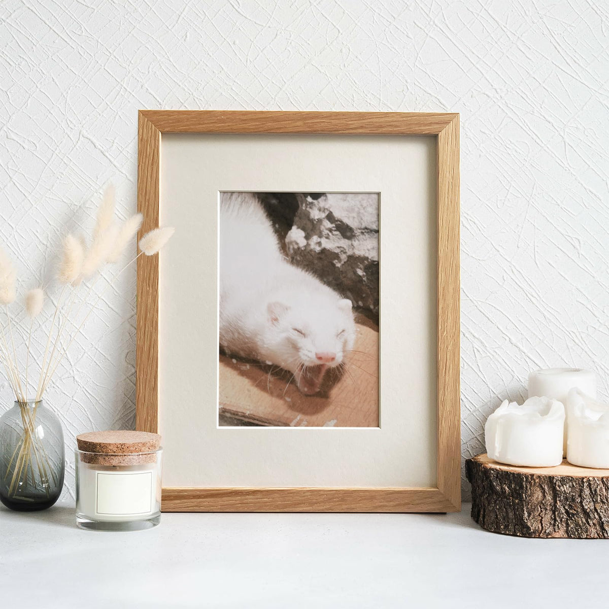 Wallwisy 8x10 frame with ivory mat for versatile displays.