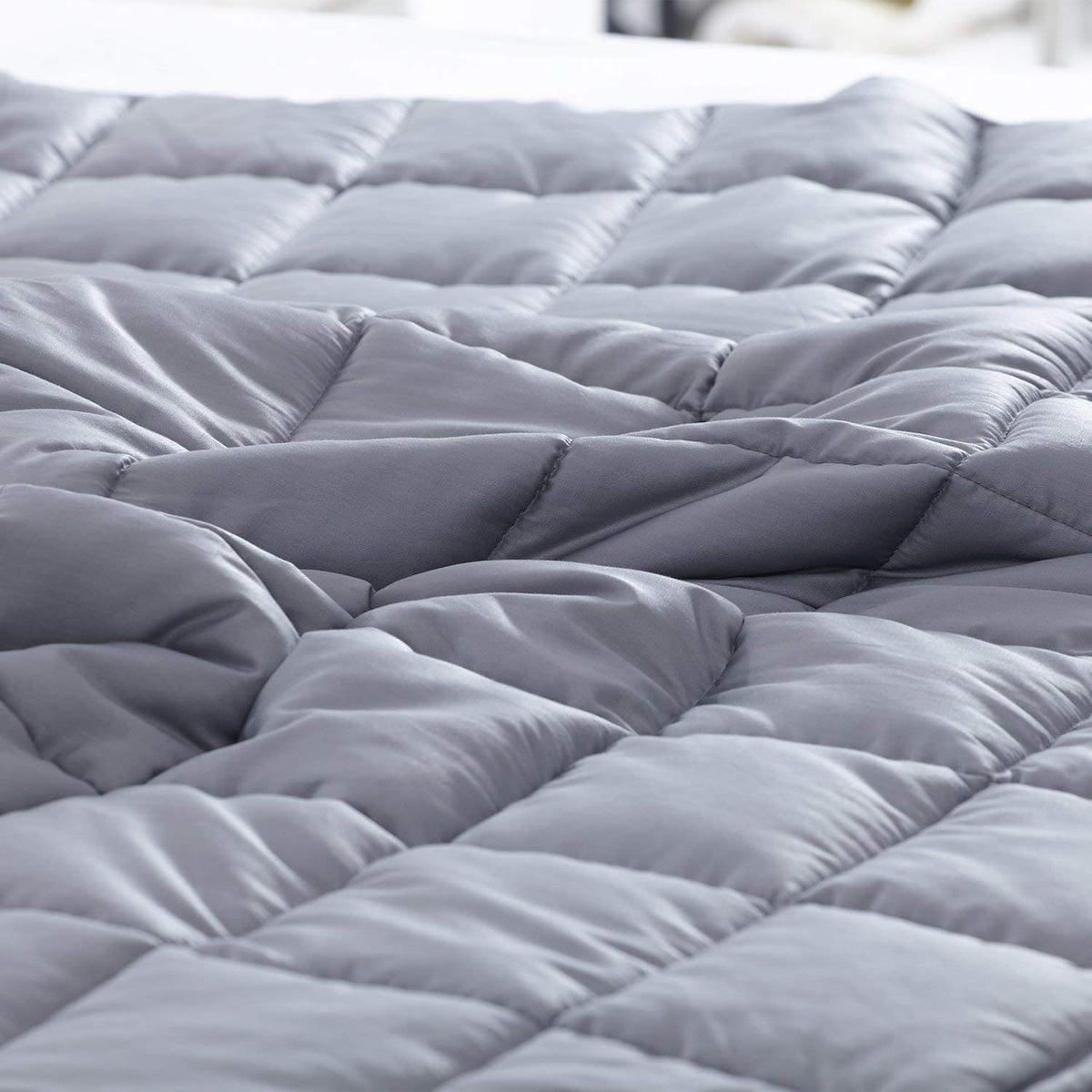 Waowoo blanket at bedtime creates a soothing ambience.