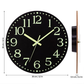 Warminn easy-read large-number clock boosts visibility from multiple angles.