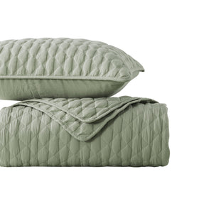 WDCOZY California King bedroom setup featuring a draped quilt for a stylish look.