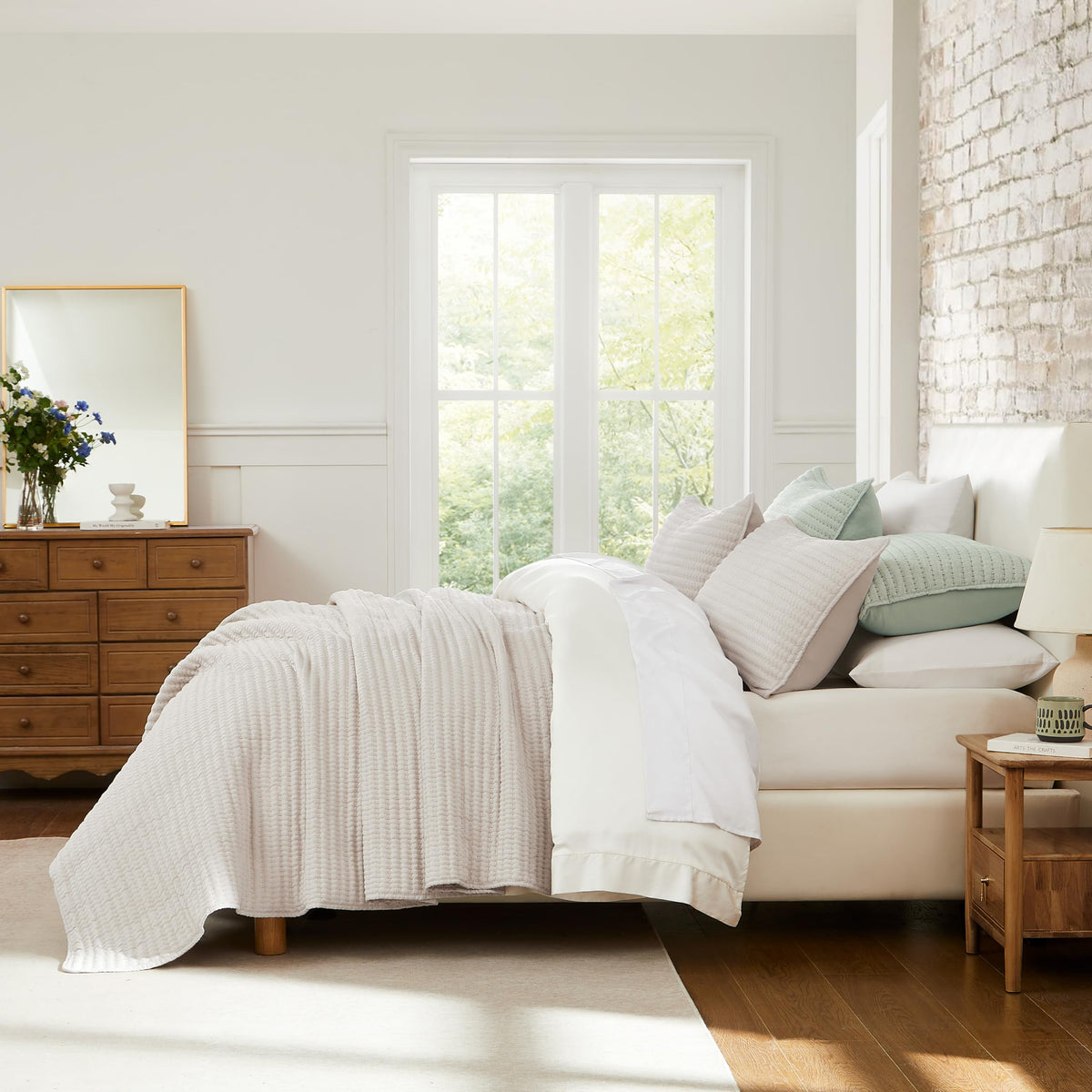 WDCOZY chambray farmhouse bedding blends rustic charm with modern softness