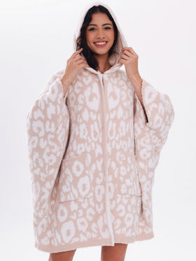 WDCOZY leopard wearable blanket hoodie buttoned cape design secures the wrap.