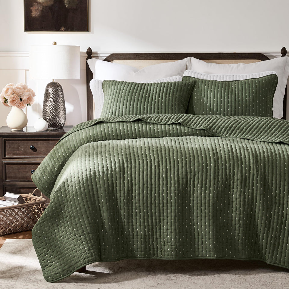 WDCOZY olive green cross stitch quilt, queen size, adds cozy farmhouse charm.