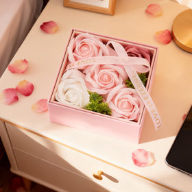 WDS WONDROUS preserved-rose-in-box, enduring bloom suitable for gifting.
