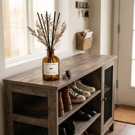 WEALD TRIBE dried flowers bundle enhances diffuser presentation and decor