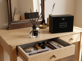 WEALD TRIBE reed diffuser sticks diffuse fragrance effectively when paired with the bottles.