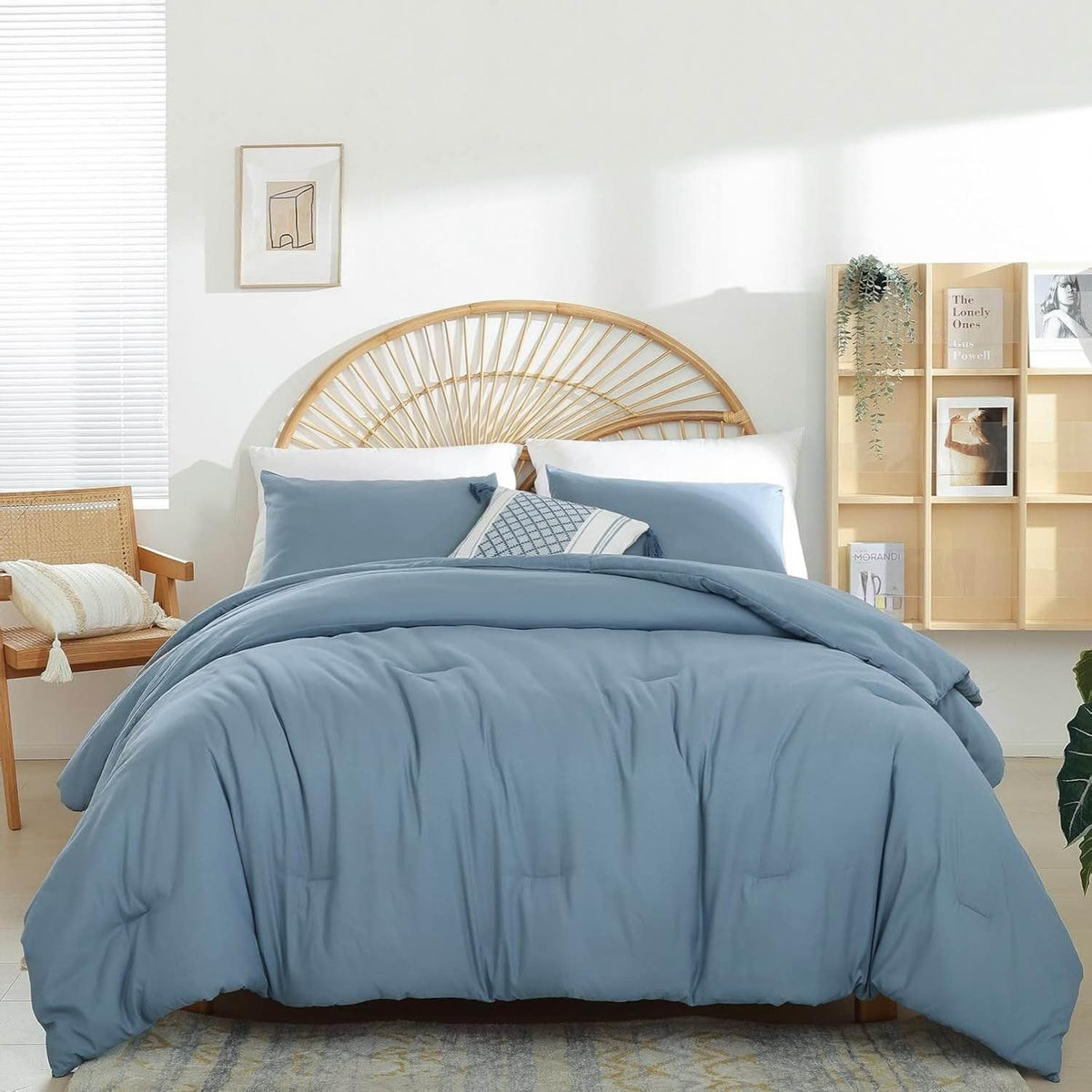 Weigelia twin comforter packaging in vacuum bag shows easy storage and fluffiness.
