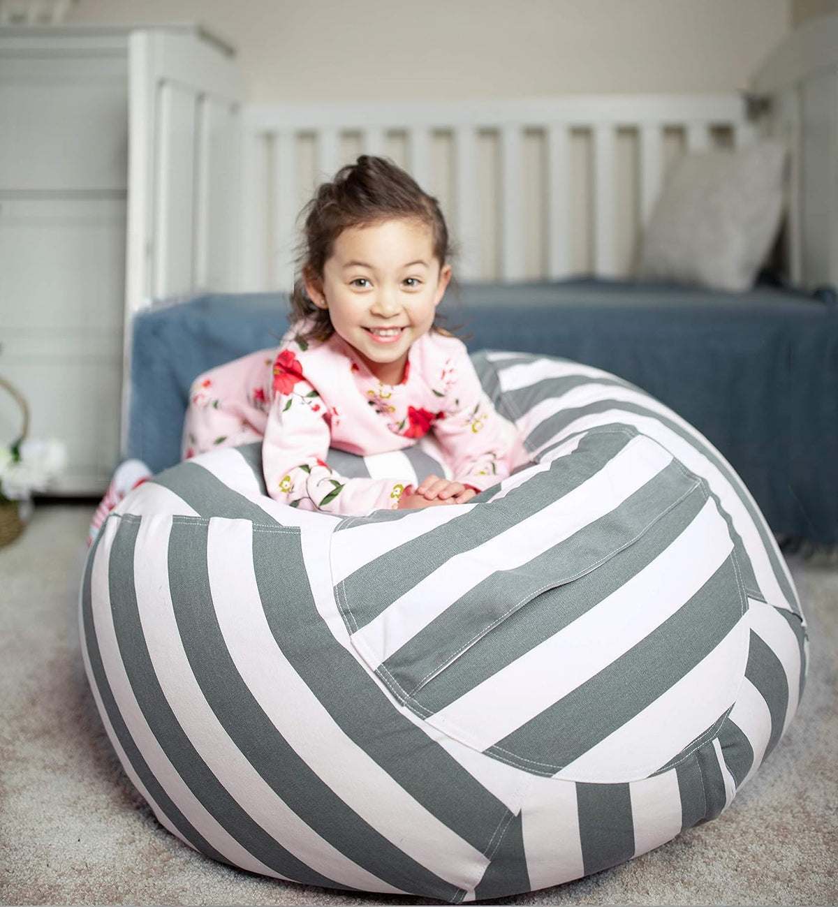 WEKAPO 38-inch capacity bag open view ready to store plush toys.