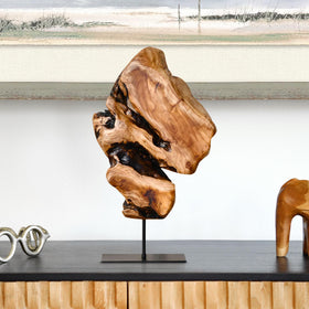 WELLAND cedar sculpture closegrain detail highlights natural texture and craftsmanship