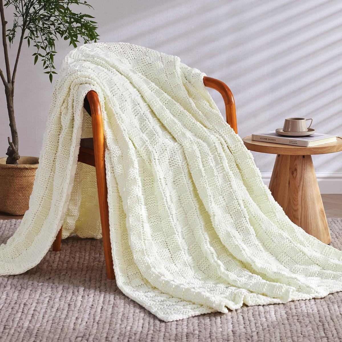 Wellfeel knitted blanket close-up shows breathable knit for cool, restful sleep.