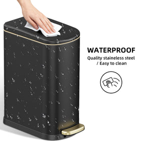 WFRWFR stay-open lid at 90 degrees for easy bag changes.