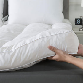 WhatsBedding 5in memory foam topper cover on a king bed for breathable comfort.