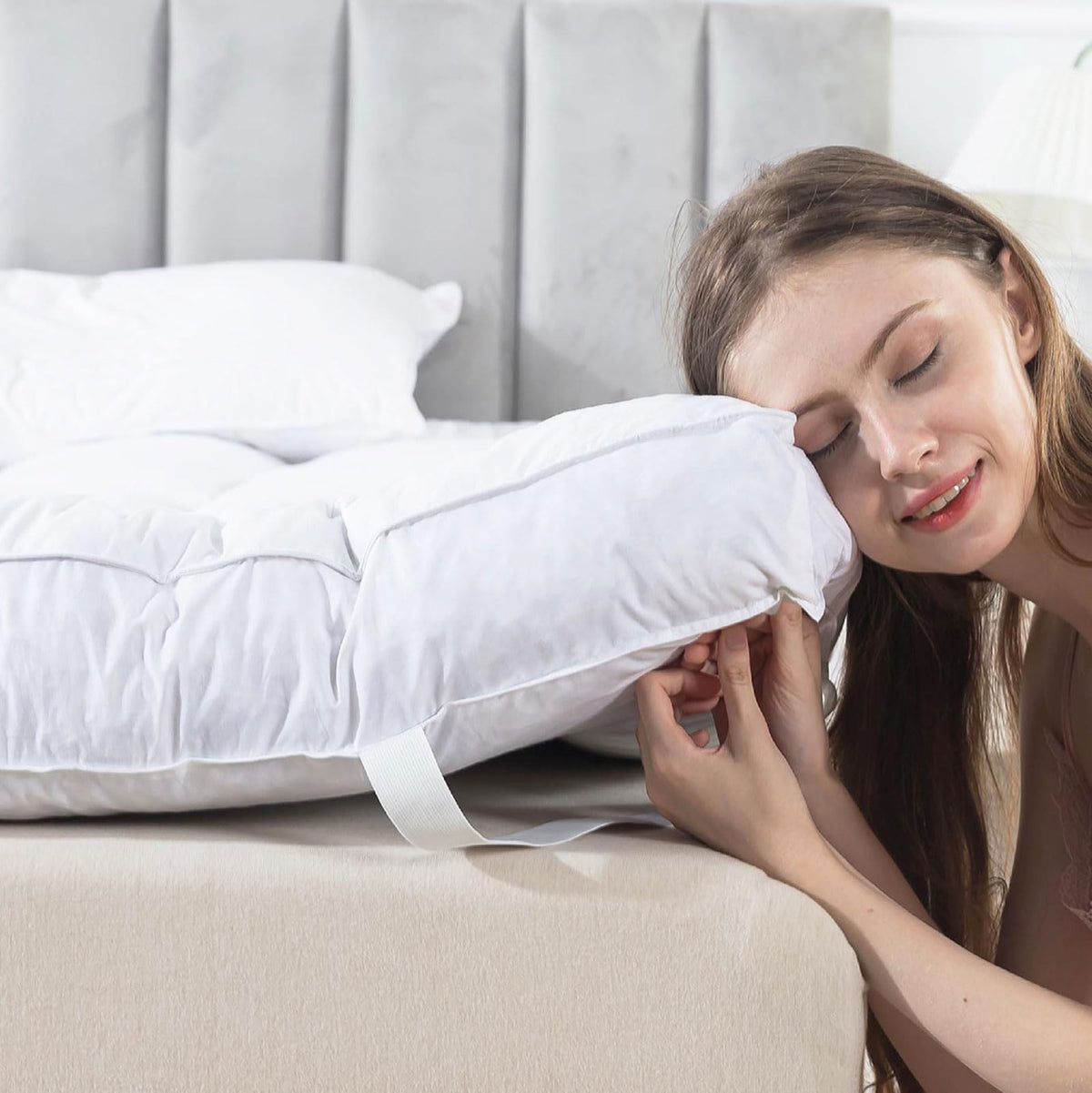 WhatsBedding 5 Inch Feather Bed Topper, queen size, cloud-like comfort for your sleep