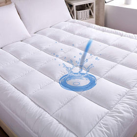 WhatsBedding cotton-top waterproof-bottom queen mattress pad for breathable protection