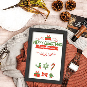 WHEATHUSK frames feature easy-load back tabs for quick photo changes.